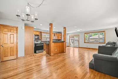 4440 N La Crosse Avenue, Chicago, IL 60630 - Photo 3