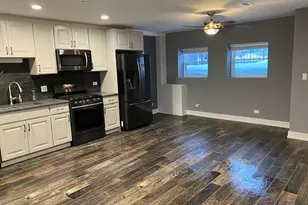 1737 W 16th St, Chicago, IL 60608 - Photo 5