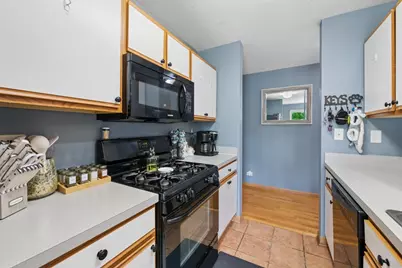 2099 Kathleen Circle, Montgomery, IL 60538 - Photo 9
