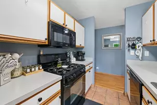 2099 Kathleen Cir, Montgomery, IL 60538 - Photo 9