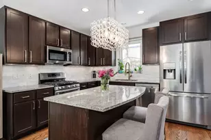 1742 N Bissell St, Chicago, IL 60614 - Photo 9