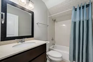 1742 N Bissell St, Chicago, IL 60614 - Photo 21