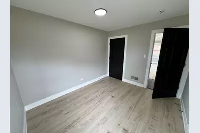 16439 Cottage Grove Avenue, South Holland, IL 60473 - Photo 9