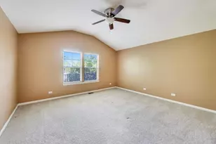 932 Tuscany Dr, Streamwood, IL 60107 - Photo 17