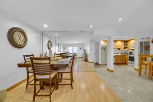 9395 Landings Ln, Des Plaines, IL 60016 - Photo 7