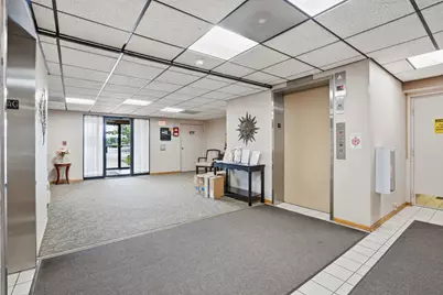 700 Graceland Avenue #207, Des Plaines, IL 60016 - Photo 3