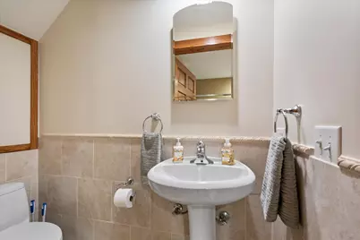 4947 Estes Avenue, Skokie, IL 60077 - Photo 29