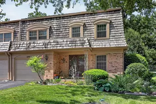 2S742 Ave Orleans, Oak Brook, IL 60523 - Photo 1