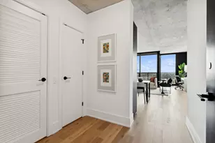234 W Polk St, Chicago, IL 60607 - Photo 3