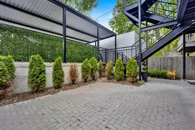 1109 W 16th Street #1, Chicago, IL 60608 - Photo 27