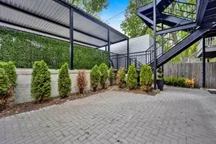1109 W 16th St, Chicago, IL 60608 - Photo 27