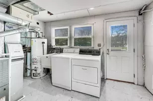 2412 Happy Hollow Rd, Glenview, IL 60026 - Photo 27