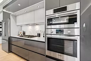 2024 W Irving Park Rd, Chicago, IL 60618 - Photo 9