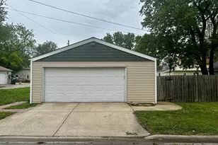 295 S Grand Ave, Bradley, IL 60915 - Photo 29