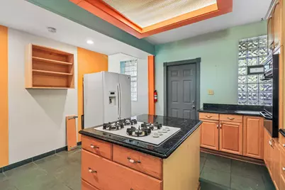 10540 S Maryland Avenue, Chicago, IL 60628 - Photo 7