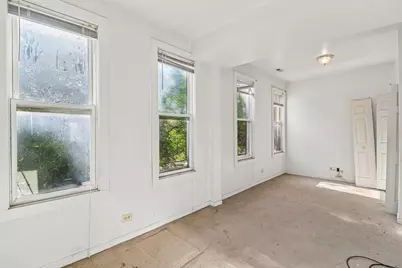 10540 S Maryland Avenue, Chicago, IL 60628 - Photo 9