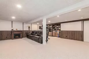 49 Park Ln, Park Ridge, IL 60068 - Photo 21