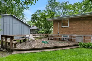 48 Oakwood Dr, Naperville, IL 60540 - Photo 19