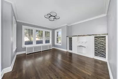 7643 S Paxton Avenue, Chicago, IL 60649 - Photo 3