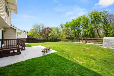 3347 Meadow Trail W, Dekalb, IL 60115 - Photo 5