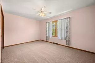 3347 Meadow Trail W, Dekalb, IL 60115 - Photo 23