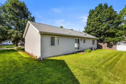 406 E Beardsley Avenue, Champaign, IL 61820 - Photo 5