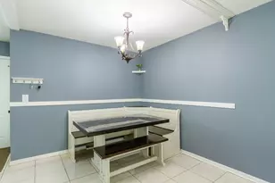 217 Fishing Lane, Wood Dale, IL 60191 - Photo 5