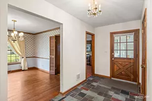 29W007 Oak Ln, Warrenville, IL 60555 - Photo 3