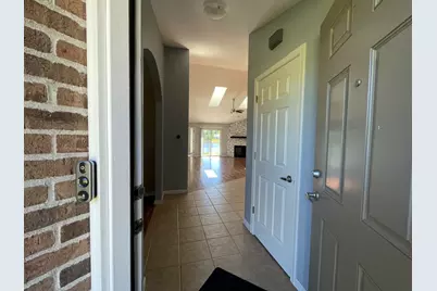 2506 Windward Boulevard, Champaign, IL 61821 - Photo 3