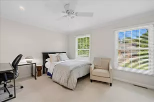 311 Hyatt Dr, Libertyville, IL 60048 - Photo 25