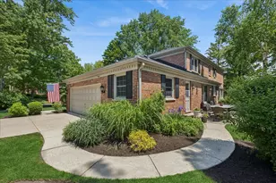 311 Hyatt Dr, Libertyville, IL 60048 - Photo 29