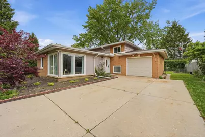 5 S Waterman Avenue, Arlington Heights, IL 60004 - Photo 1