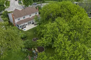 1220 Heatherton Dr, Naperville, IL 60563 - Photo 37