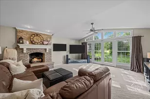 1220 Heatherton Dr, Naperville, IL 60563 - Photo 13
