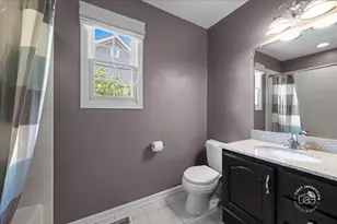 1220 Heatherton Dr, Naperville, IL 60563 - Photo 25