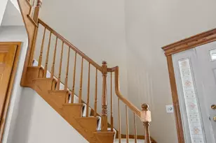 27W225 Ash Ct, Winfield, IL 60190 - Photo 3