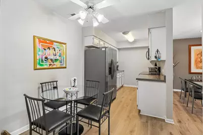 4050 Dundee Road #303, Northbrook, IL 60062 - Photo 9