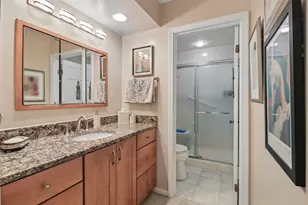 4050 Dundee Rd, Northbrook, IL 60062 - Photo 17