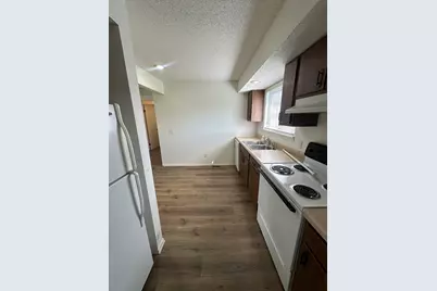 906 Pomona Drive #906, Champaign, IL 61822 - Photo 7