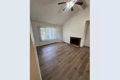 906 Pomona Drive #906, Champaign, IL 61822 - Photo 3
