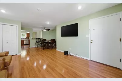 7204 W Cortland Street #205, Elmwood Park, IL 60707 - Photo 7
