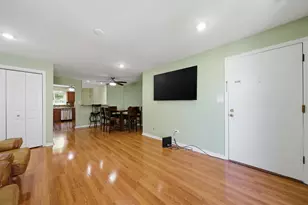 7204 W Cortland St, Elmwood Park, IL 60707 - Photo 7