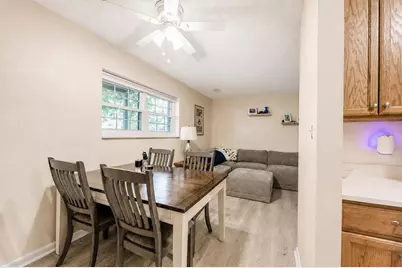 511 Broadway Avenue #101, Mattoon, IL 61938 - Photo 9
