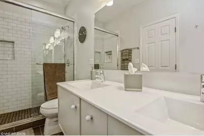 1245 N Orleans Street #904, Chicago, IL 60610 - Photo 11