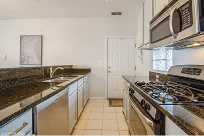 1245 N Orleans Street #904, Chicago, IL 60610 - Photo 7