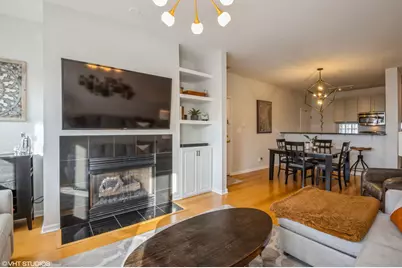 1245 N Orleans Street #904, Chicago, IL 60610 - Photo 5
