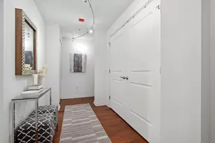 160 E Illinois St, Chicago, IL 60611 - Photo 17