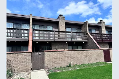 804 Kenneth Circle #804, Elgin, IL 60120 - Photo 1