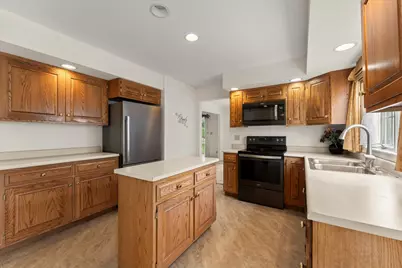 2412 Stillwater Drive, Champaign, IL 61821 - Photo 15