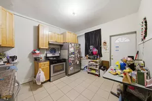 2736 W Francis Pl, Chicago, IL 60647 - Photo 17